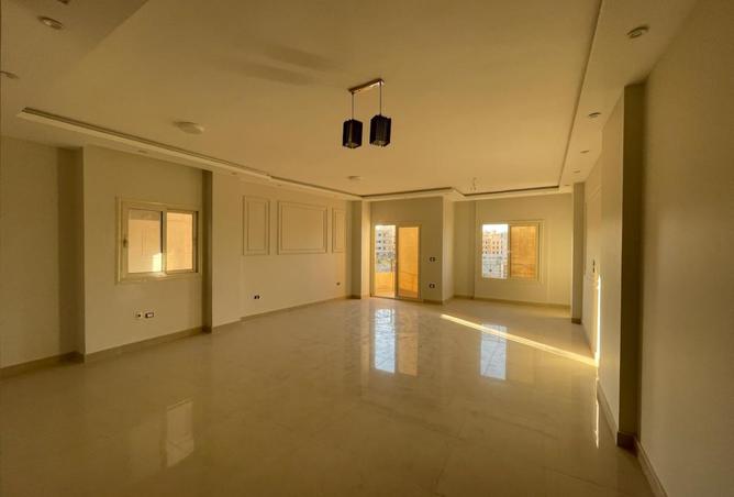 8483214 - Property Image 2