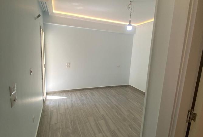 8040285 - Property Image 3