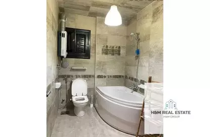 Apartment - 3 Bedrooms - 2 Bathrooms for sale in Al Sahaba Al Keram St. - Al Sefarat District - Nasr City - Cairo