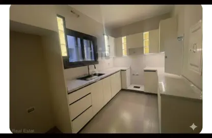 شقة - 2 غرف نوم - 3 حمامات للايجار في أو ويست - كمبوندات 6 أكتوبر - مدينة 6 أكتوبر - الجيزة