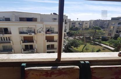 Apartment - 2 Bedrooms - 1 Bathroom for sale in Hadayek Al Mohandessin - 4th District - Sheikh Zayed City - Giza