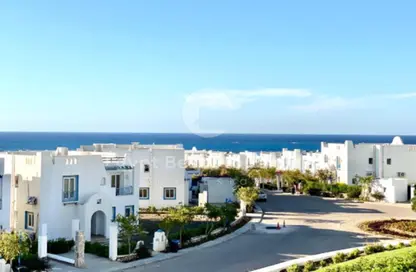 Chalet - 2 Bedrooms - 2 Bathrooms for sale in Mountain View - Ras Al Hekma - North Coast