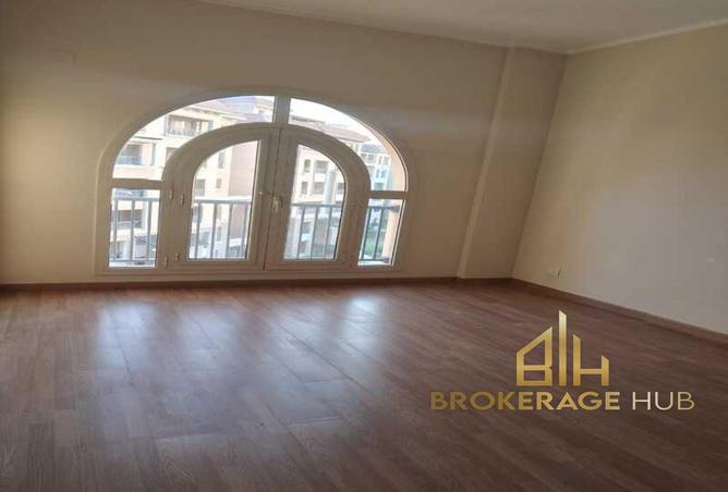 8271842 - Property Image 2