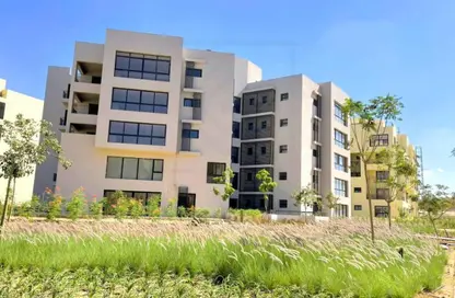 Apartment - 2 Bedrooms - 2 Bathrooms for sale in O West - 6 October Compounds - 6 October City - Giza