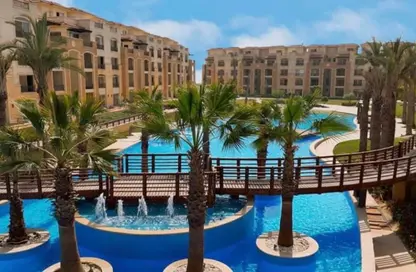Apartment - 2 Bedrooms - 2 Bathrooms for sale in Stone Residence - 5th Settlement Compounds - The 5th Settlement - New Cairo City - Cairo