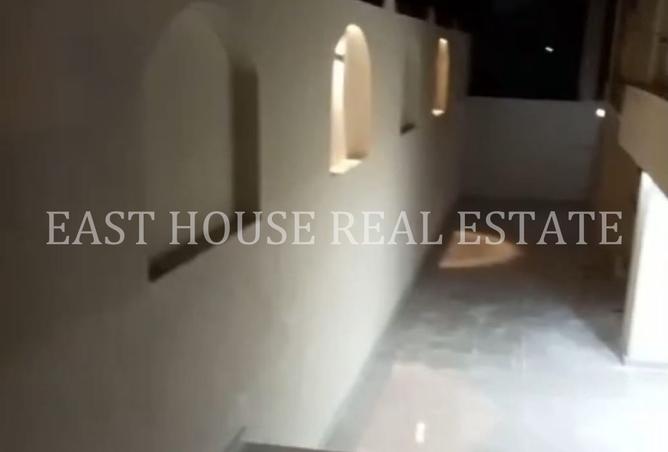 8216344 - Property Image 2