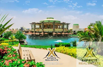 Restaurant - Studio - 1 Bathroom for sale in Madinaty - Cairo