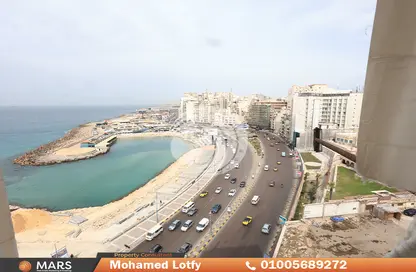 شقة - 3 غرف نوم - 2 حمامات للبيع في كوبري استانلي - ستانلي - حي شرق - الاسكندرية