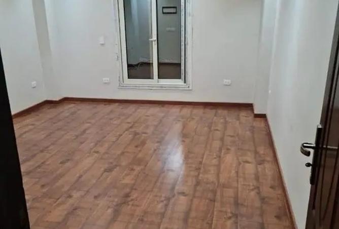 8472339 - Property Image 2