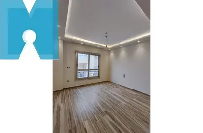 Apartment - 4 Bedrooms - 3 Bathrooms for rent in Green 3 - 2nd District - Sheikh Zayed City - Giza