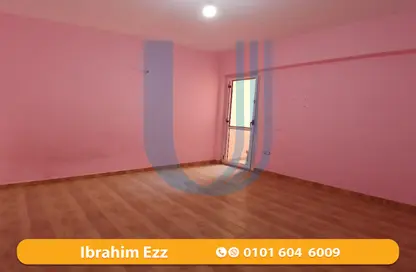 شقة - 3 غرف نوم - 2 حمامات للبيع في شارع مدرسة الريادة - سموحة - حي شرق - الاسكندرية