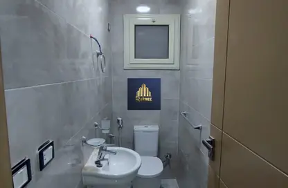 Apartment - 2 Bedrooms - 2 Bathrooms for rent in 10th Sector - Zahraa El Maadi - Hay El Maadi - Cairo