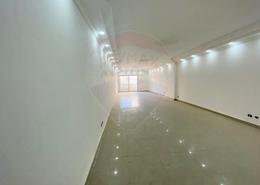 Apartment - 3 bedrooms - 3 bathrooms for للبيع in Rasmi Basha St. - Glim - Hay Sharq - Alexandria