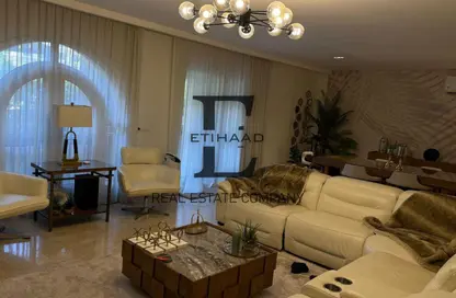 Apartment - 3 Bedrooms - 2 Bathrooms for sale in 90 Avenue - South Investors Area - New Cairo City - Cairo