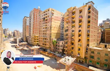 Apartment - 3 Bedrooms - 2 Bathrooms for rent in Laurent - Hay Sharq - Alexandria
