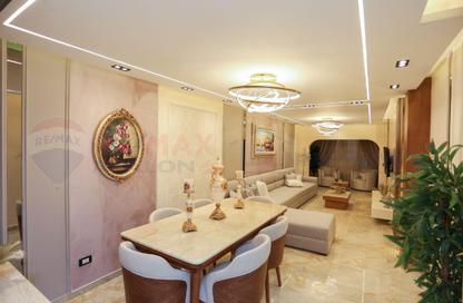 Apartment - 2 Bedrooms - 2 Bathrooms for sale in El Montazah - Hay Than El Montazah - Alexandria