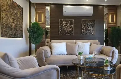 Apartment - 3 Bedrooms - 3 Bathrooms for rent in Stone Residence - 5th Settlement Compounds - The 5th Settlement - New Cairo City - Cairo