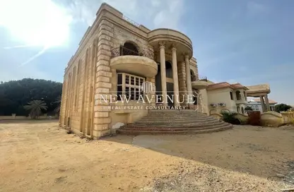 Villa - 7+ Bedrooms - 7+ Bathrooms for sale in Beverly Hills - El Shorouk Compounds - Shorouk City - Cairo