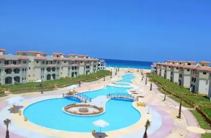 شقة - 2 غرف نوم - 2 حمامات للبيع في لاسيرينا بالم بيتش - العين السخنة - السويس