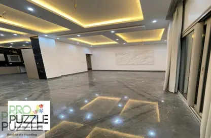 (بنتهاوس  (روف - 3 غرف نوم - 3 حمامات للايجار في مركز القاهرة الجديدة - شارع التسعين الشمالي - التجمع الخامس - مدينة القاهرة الجديدة - القاهرة