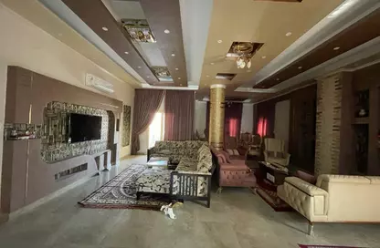 Villa - 6 Bedrooms - 5 Bathrooms for sale in Al Shanzelize St. - Dream Land - Al Wahat Road - 6 October City - Giza
