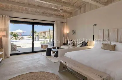 Chalet - 2 Bedrooms - 2 Bathrooms for sale in Seashore - Ras Al Hekma - North Coast