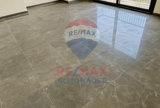 8387202 - Property Image 2