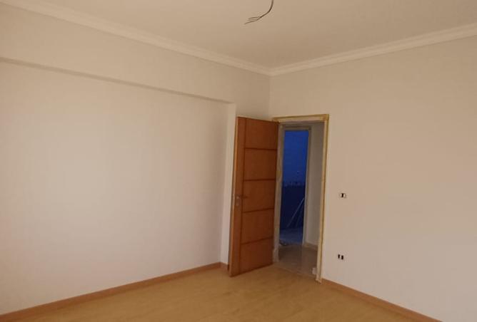 8194765 - Property Image 3