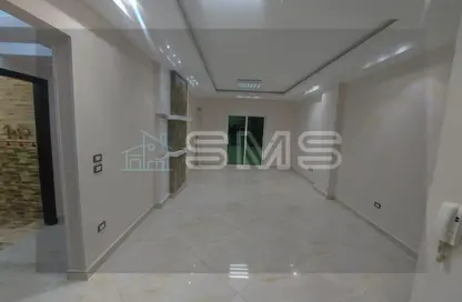 شقة - 3 غرف نوم - 2 حمامات للايجار في حى اسكان الجامعه الامريكية - كمبوندات التجمع الخامس - التجمع الخامس - مدينة القاهرة الجديدة - القاهرة