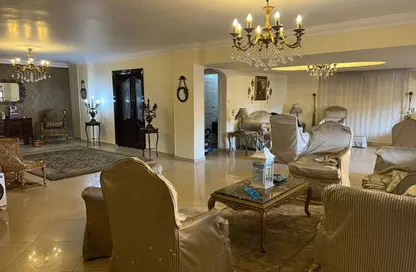 Apartment - 3 Bedrooms - 2 Bathrooms for sale in Nasr City - Cairo