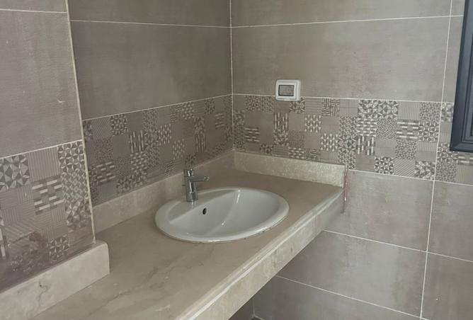 7923108 - Property Image 2