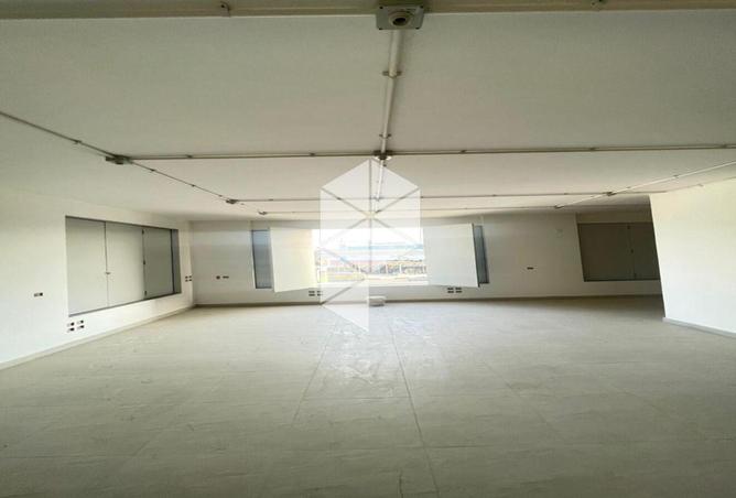 8225327 - Property Image 2