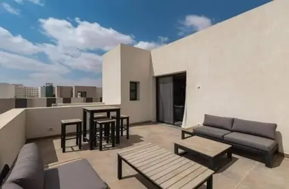 (بنتهاوس  (روف - 2 غرف نوم - 2 حمامات للبيع في أو ويست - كمبوندات 6 أكتوبر - مدينة 6 أكتوبر - الجيزة