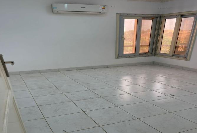 8174033 - Property Image 2