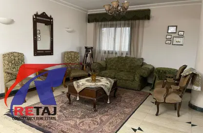 شقة - 3 غرف نوم - 2 حمامات للبيع في شارع حلمي عبد العاطي - المنطقة الثامنة - مدينة نصر - القاهرة