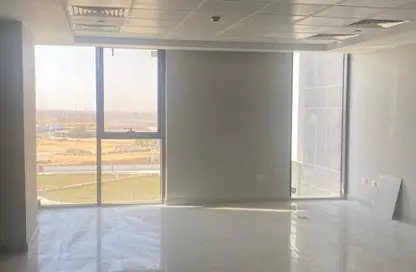 Office Space - Studio - 1 Bathroom for rent in Hyde Park - 5th Settlement Compounds - The 5th Settlement - New Cairo City - Cairo