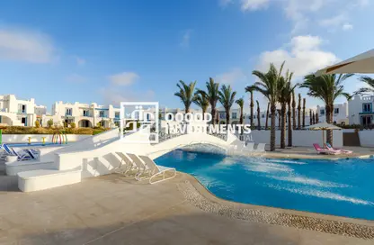 Chalet - 3 Bedrooms - 2 Bathrooms for sale in Mountain View - Ras Al Hekma - North Coast
