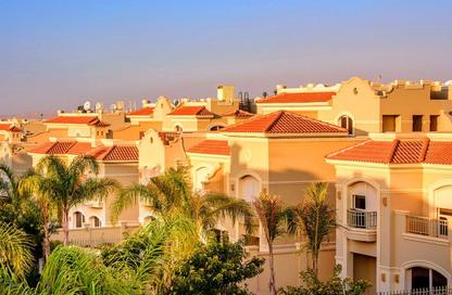 Townhouse - 4 Bedrooms - 4 Bathrooms for sale in Al Patio 5 - El Patio - El Shorouk Compounds - Shorouk City - Cairo