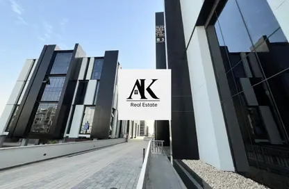 Office Space - Studio - 1 Bathroom for sale in Hyde Park Business District Mall - South Teseen St. - The 5th Settlement - New Cairo City - Cairo
