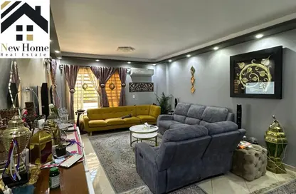 Apartment - 3 Bedrooms - 3 Bathrooms for sale in Sheikh Zayed City - Giza