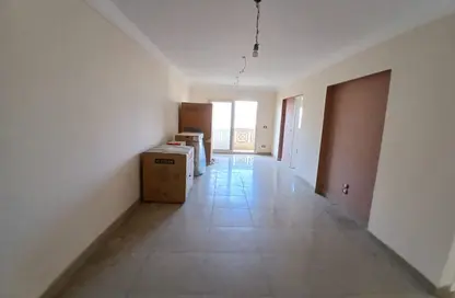 Apartment - 3 Bedrooms - 2 Bathrooms for sale in Azmy St. - Janaklees - Hay Sharq - Alexandria