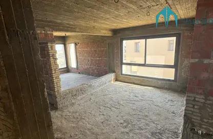 Villa - 3 Bedrooms - 3 Bathrooms for sale in O West - 6 October Compounds - 6 October City - Giza