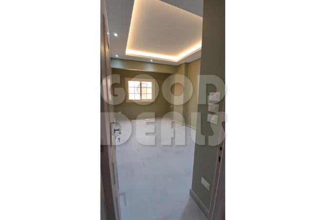 8302222 - Property Image 2