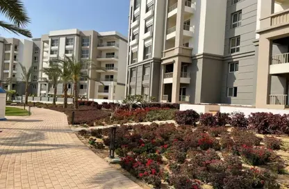 Apartment - 3 Bedrooms - 3 Bathrooms for sale in Hyde Park - 5th Settlement Compounds - The 5th Settlement - New Cairo City - Cairo