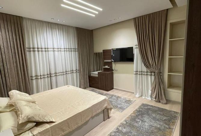 8330013 - Property Image 3