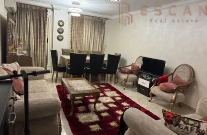 Apartment - 3 Bedrooms - 2 Bathrooms for rent in El Koronfel - The 5th Settlement - New Cairo City - Cairo