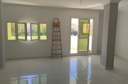 Apartment - 3 Bedrooms - 2 Bathrooms for rent in Orouba Axis - Area A - Ganoob El Acadimia - New Cairo City - Cairo