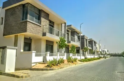 Apartment - 4 Bedrooms - 3 Bathrooms for sale in Taj City - 5th Settlement Compounds - The 5th Settlement - New Cairo City - Cairo