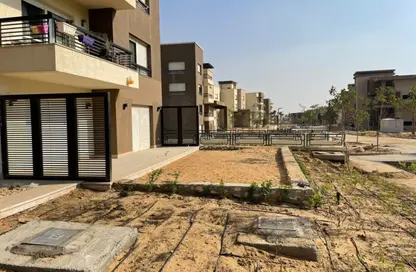 Townhouse - 3 Bedrooms - 3 Bathrooms for sale in New Giza - Cairo Alexandria Desert Road - 6 October City - Giza