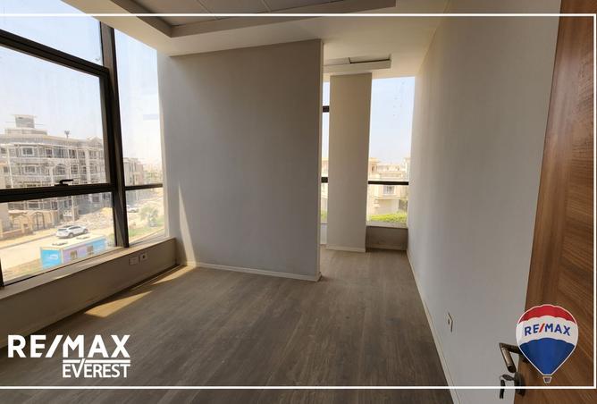 8025647 - Property Image 3